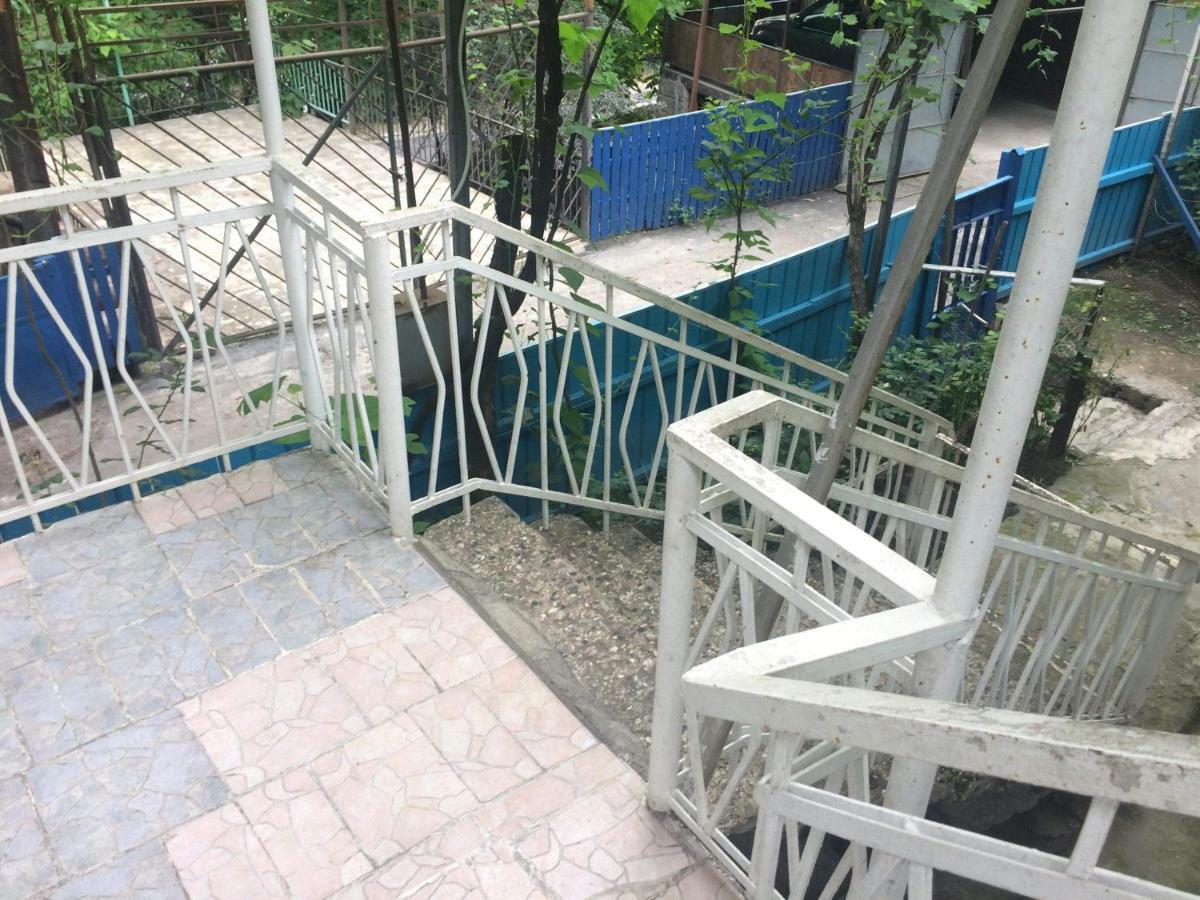 Guesthouse Malkhazi Borjomi Luaran gambar